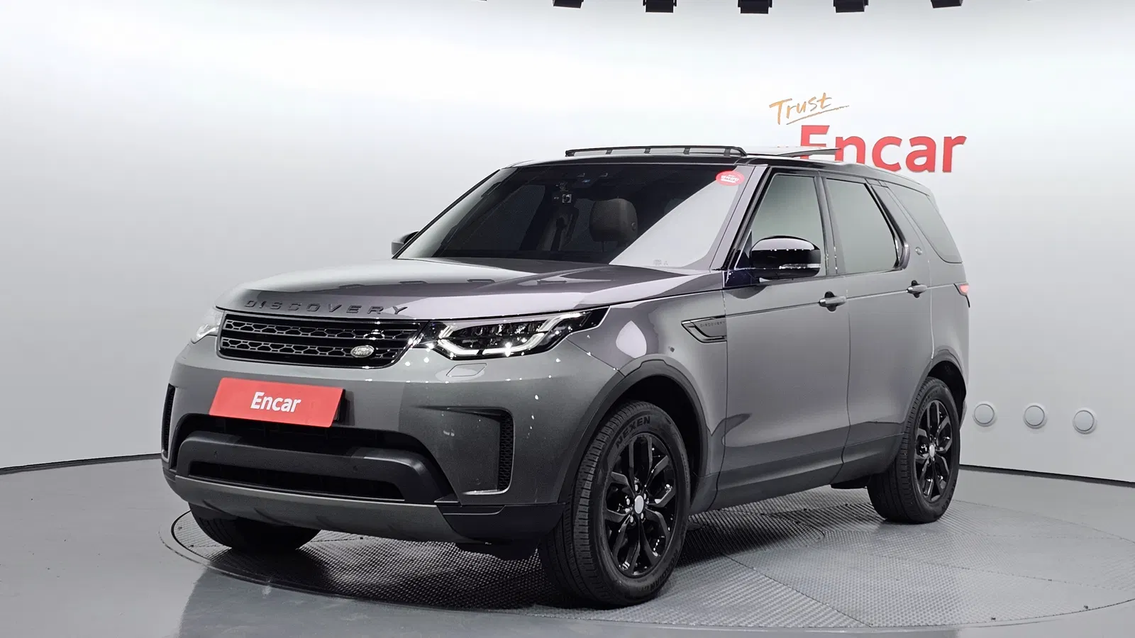 Land Rover Discovery 5 2.0 SD4 SE 2018 — photo 1 sur 20