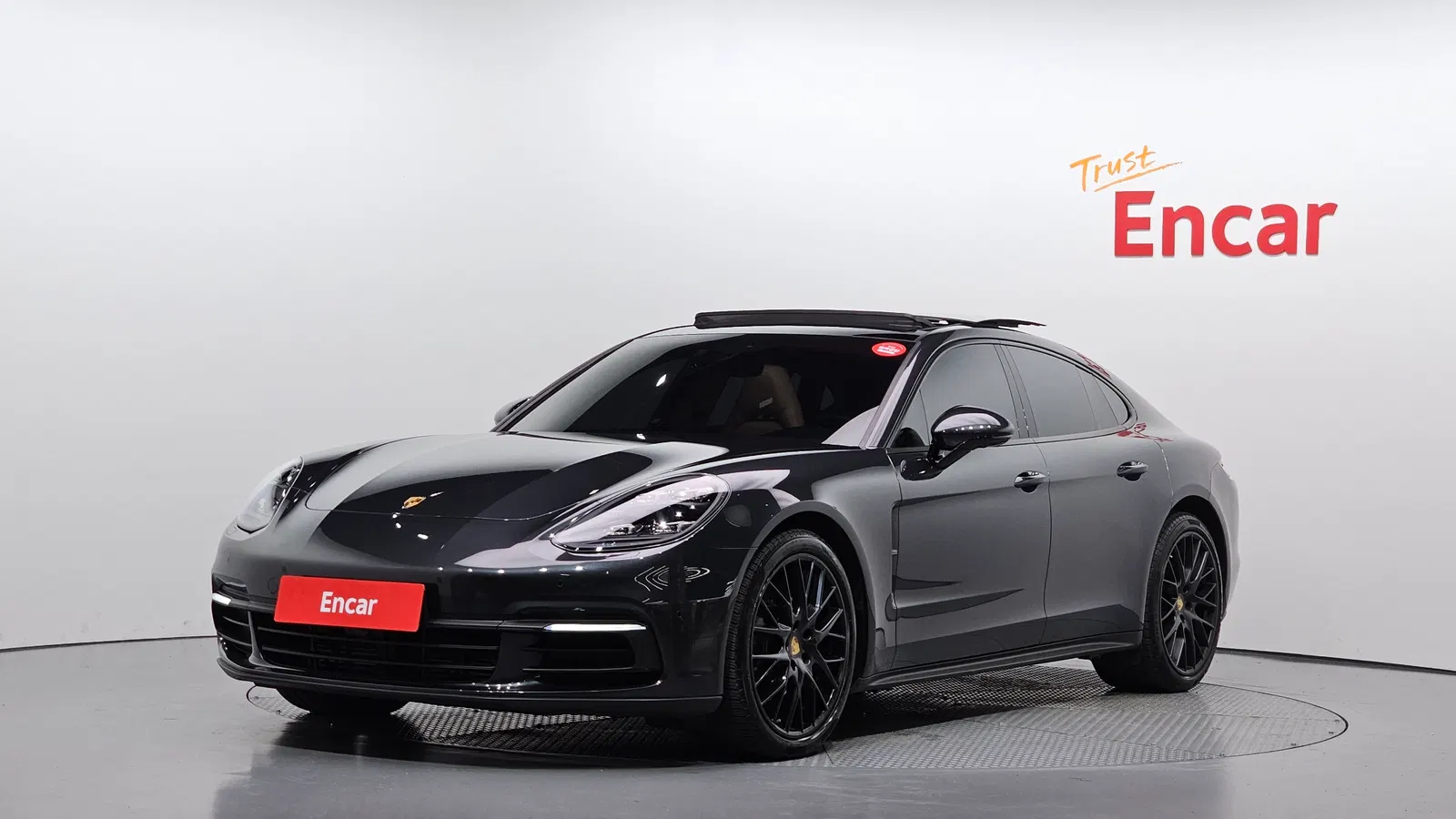 Porsche Panamera (971) 3.0 AWD 2018 — photo 1 sur 20