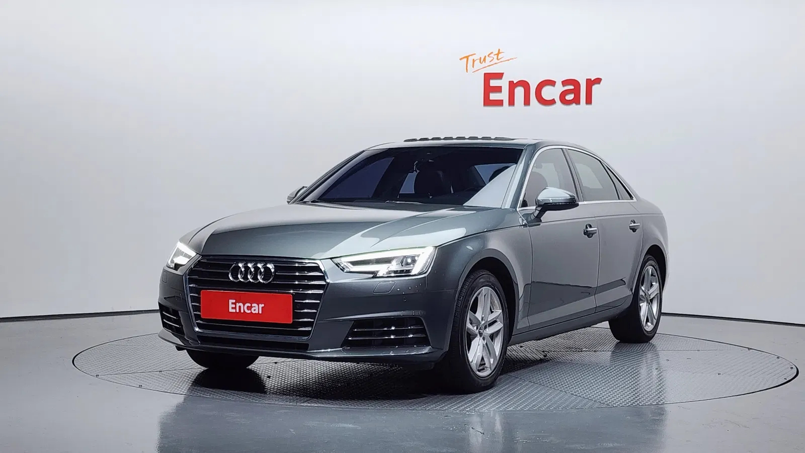 Audi A4 (B9) 45 TFSI Premium 2016 — photo 1 sur 20