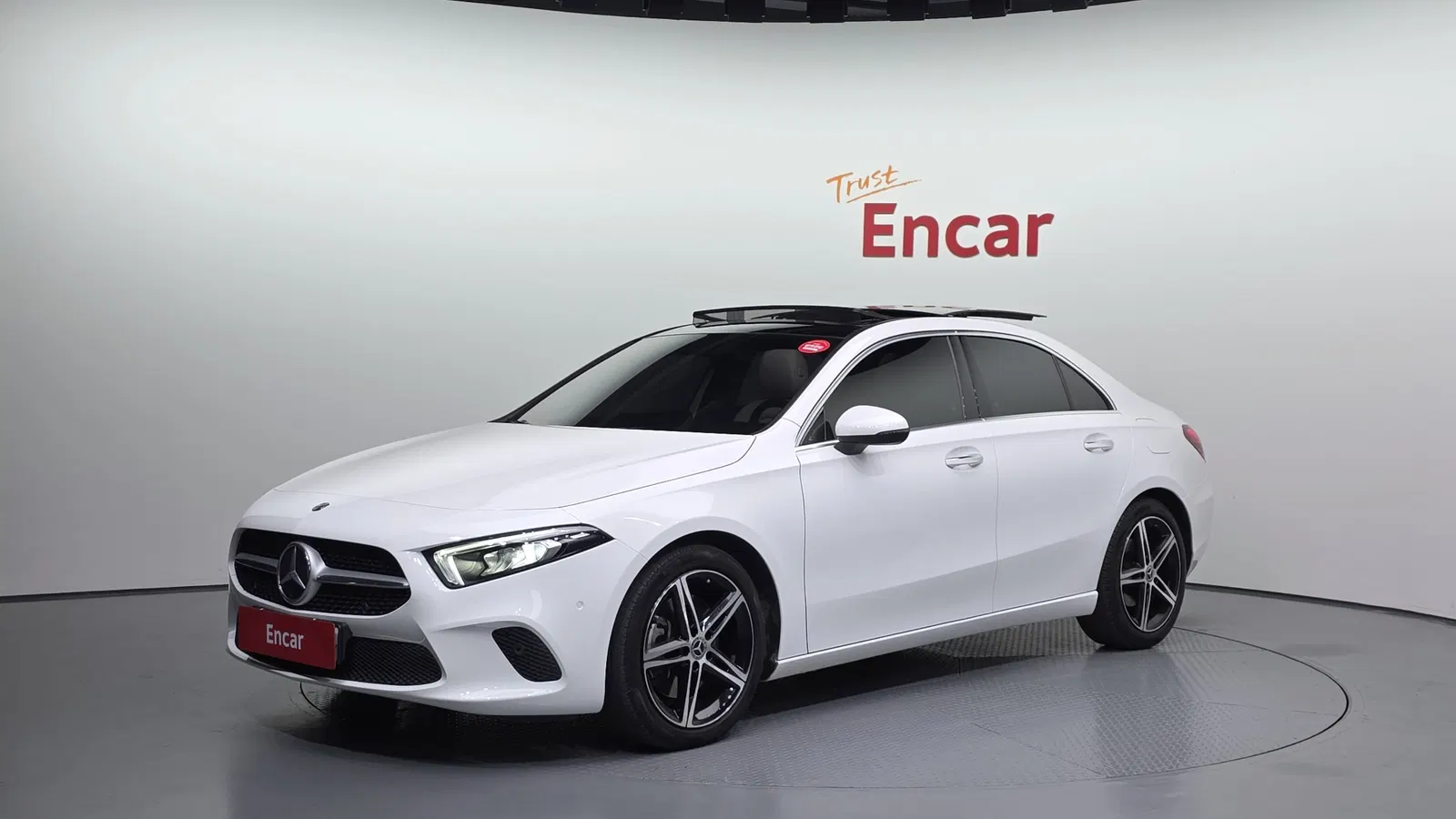 Mercedes-Benz Classe A A250 4MATIC Berline (W177) 2020 — photo 1 sur 20