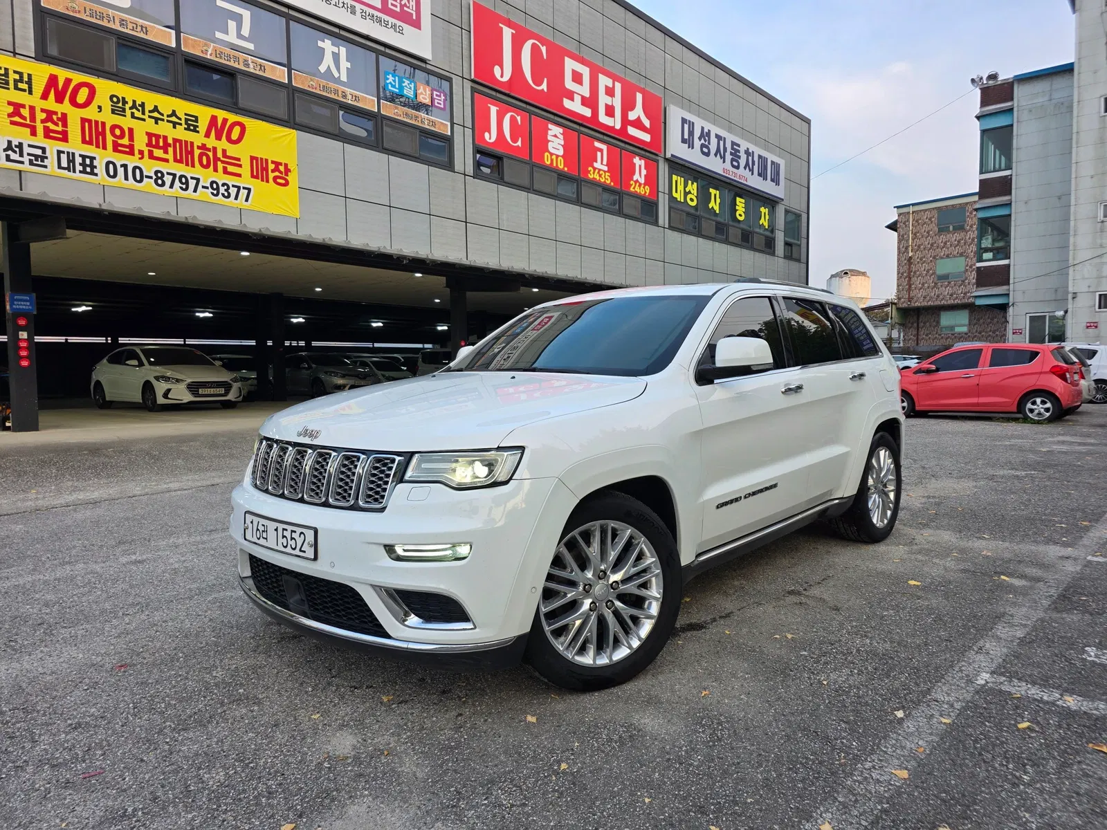 Jeep Grand Cherokee 3.0 Diesel Overland Summit 2018 — photo 1 sur 23