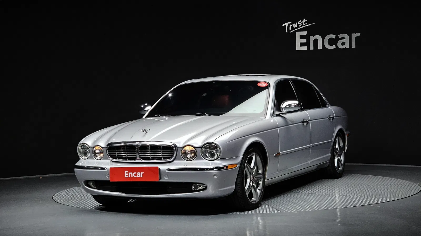 Jaguar XJ-8 4.2 2005 — photo 1 sur 20