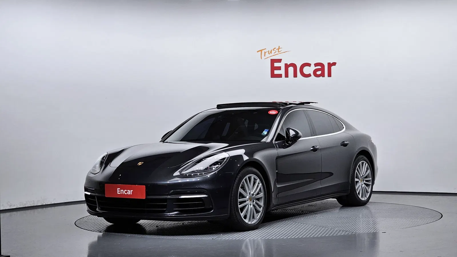Porsche Panamera (971) 2.9 4S 2018 — photo 1 sur 20