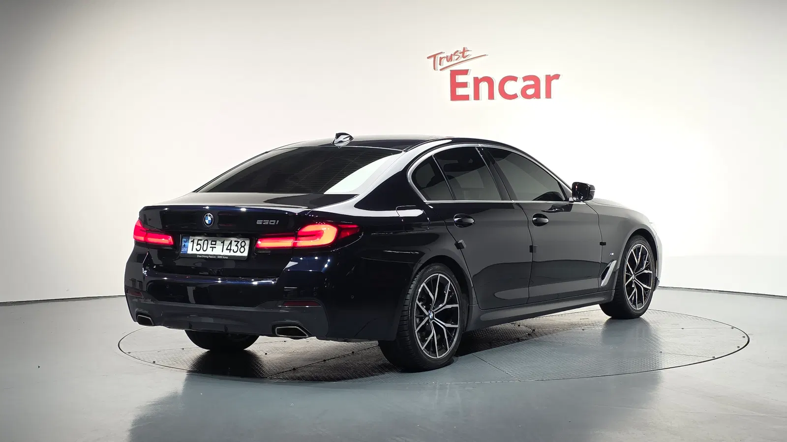 BMW Série 5 (G30) 530i M Sport 2023 — photo 1 sur 20