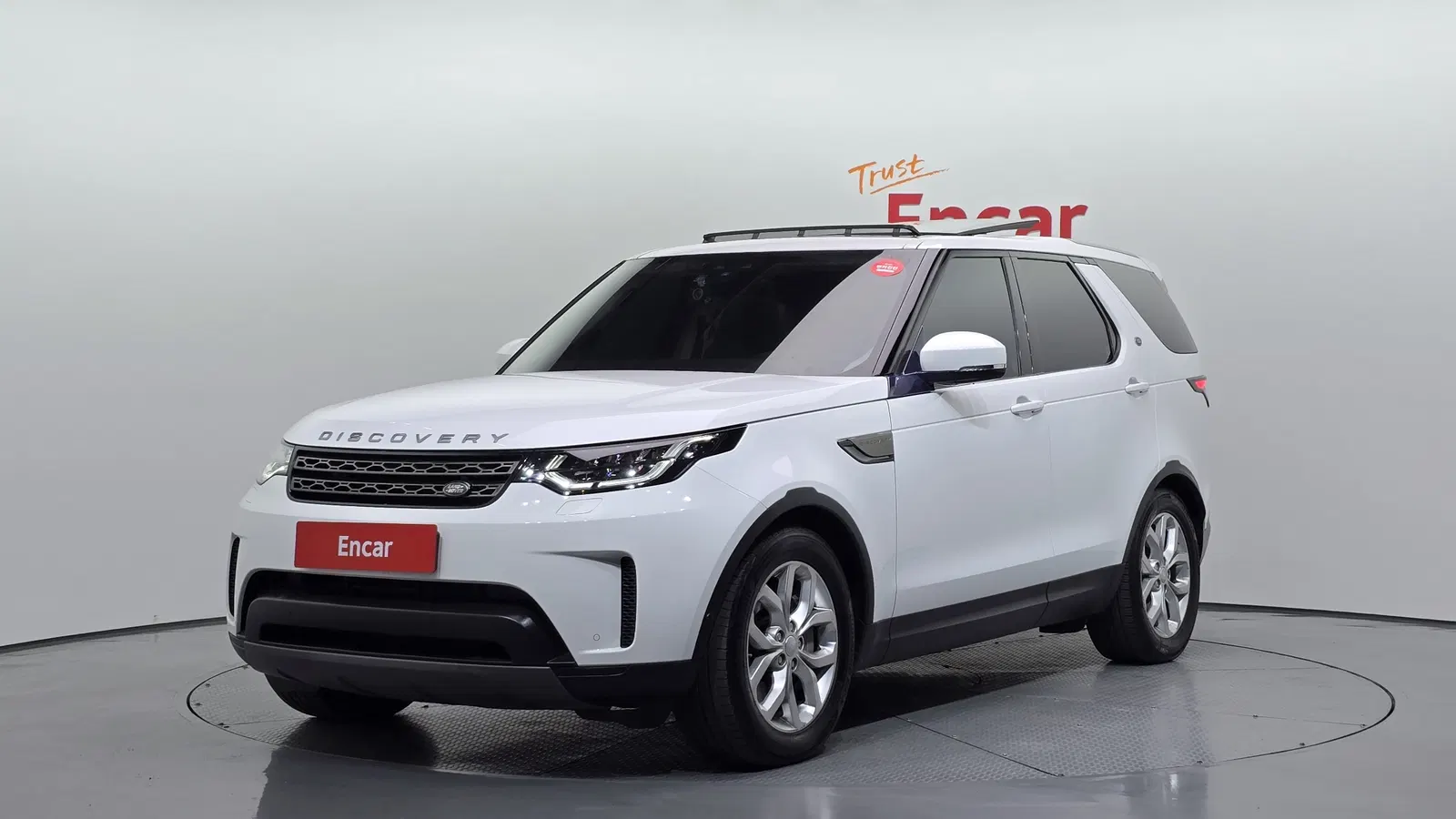 Land Rover Discovery 5 3.0 SD6 SE 2019 — photo 1 sur 20