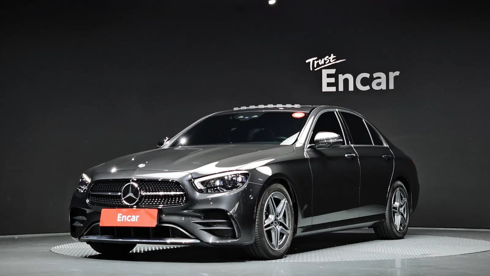 Mercedes-Benz Classe E AMG Line · E250 (W213) 2023 — photo 1 sur 26