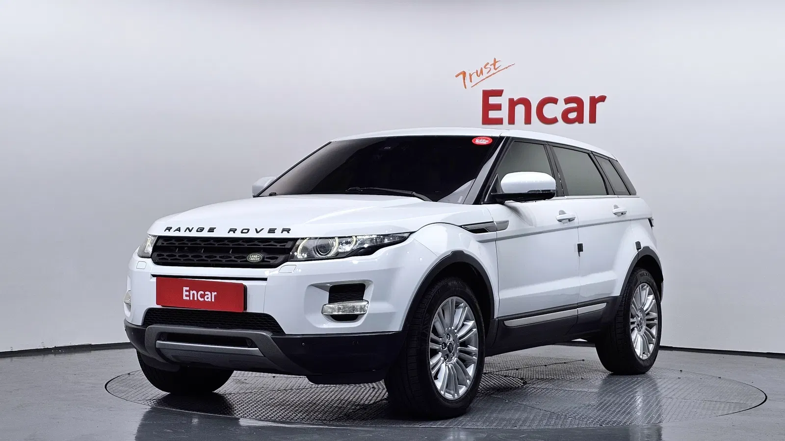 Land Rover Range Rover Evoque 2.2 SD4 Prestige 2013 — photo 1 sur 20