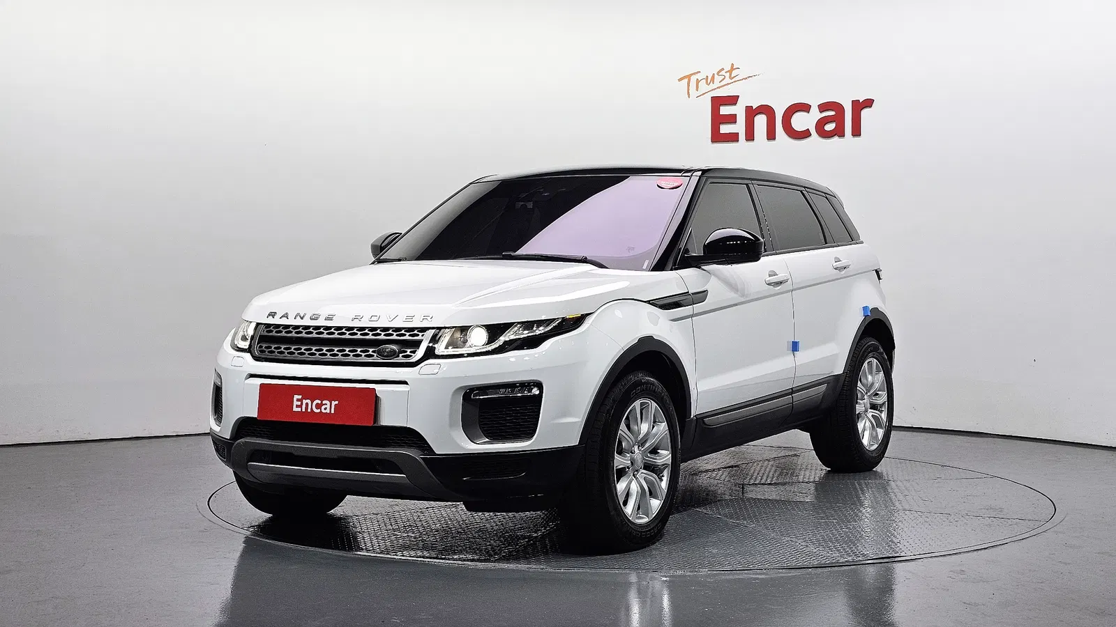 Land Rover Range Rover Evoque 2.0 TD4 SE 2017 — photo 1 sur 20