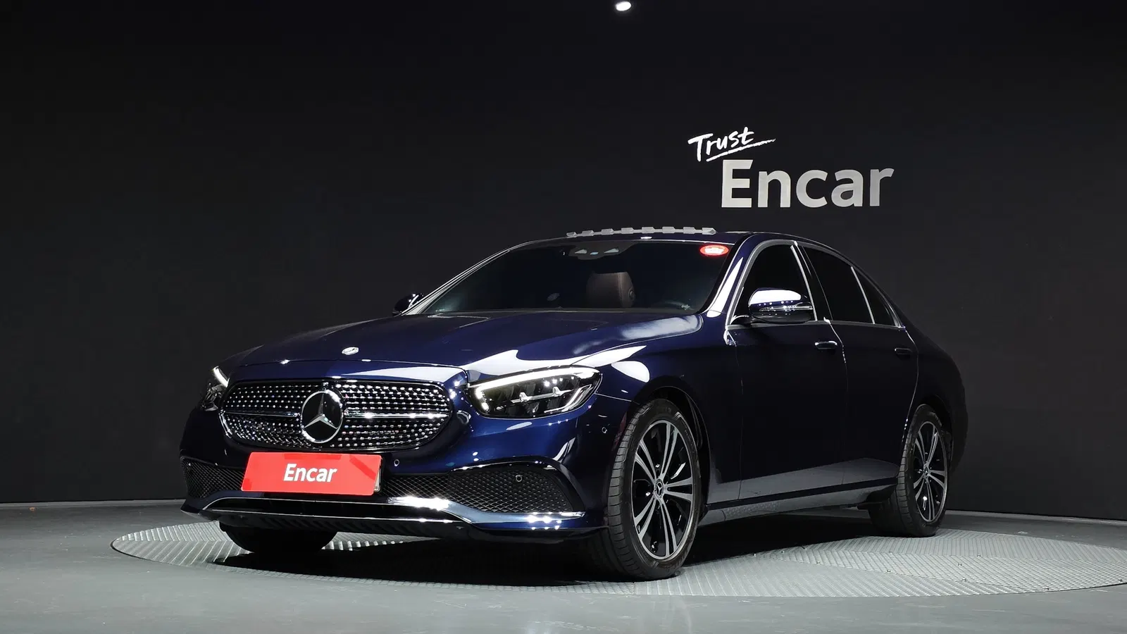 Mercedes-Benz Classe E E250 Avantgarde (W213) 2021 — photo 1 sur 20