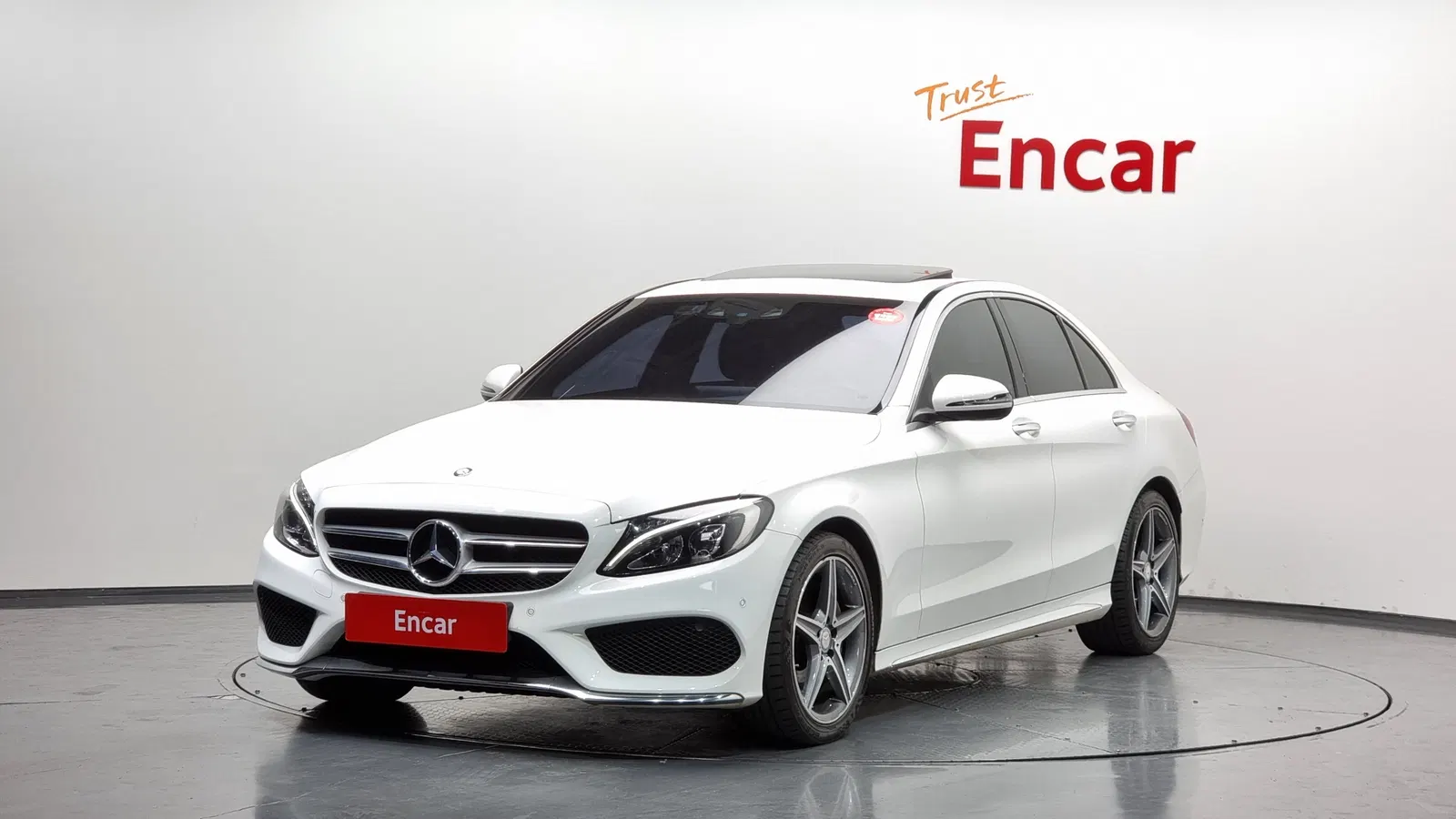 Mercedes-Benz Classe C AMG Line · C200 (W205) 2017 — photo 1 sur 20