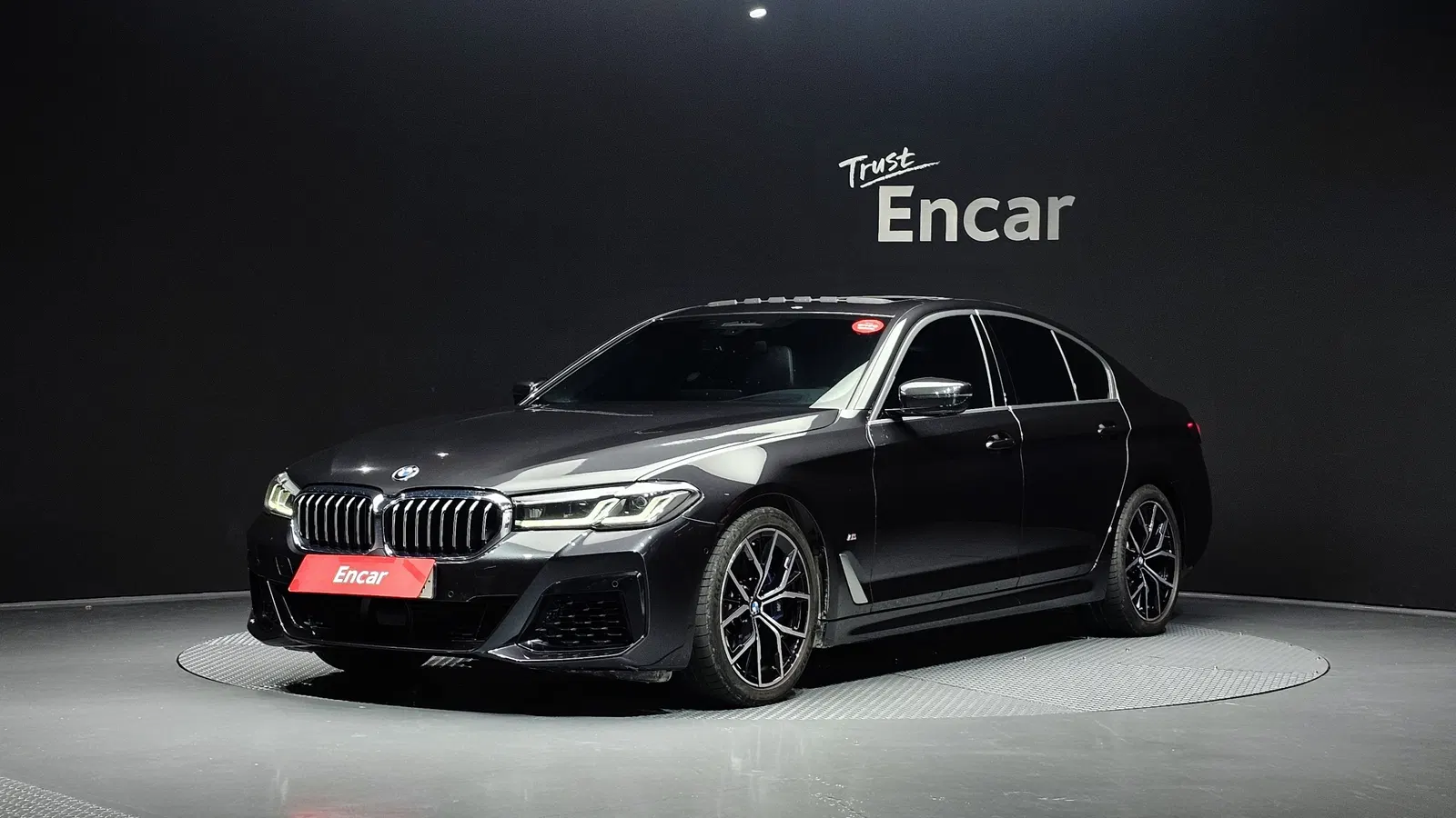 BMW Série 5 (G30) 530i M Sport 2022 — photo 1 sur 26