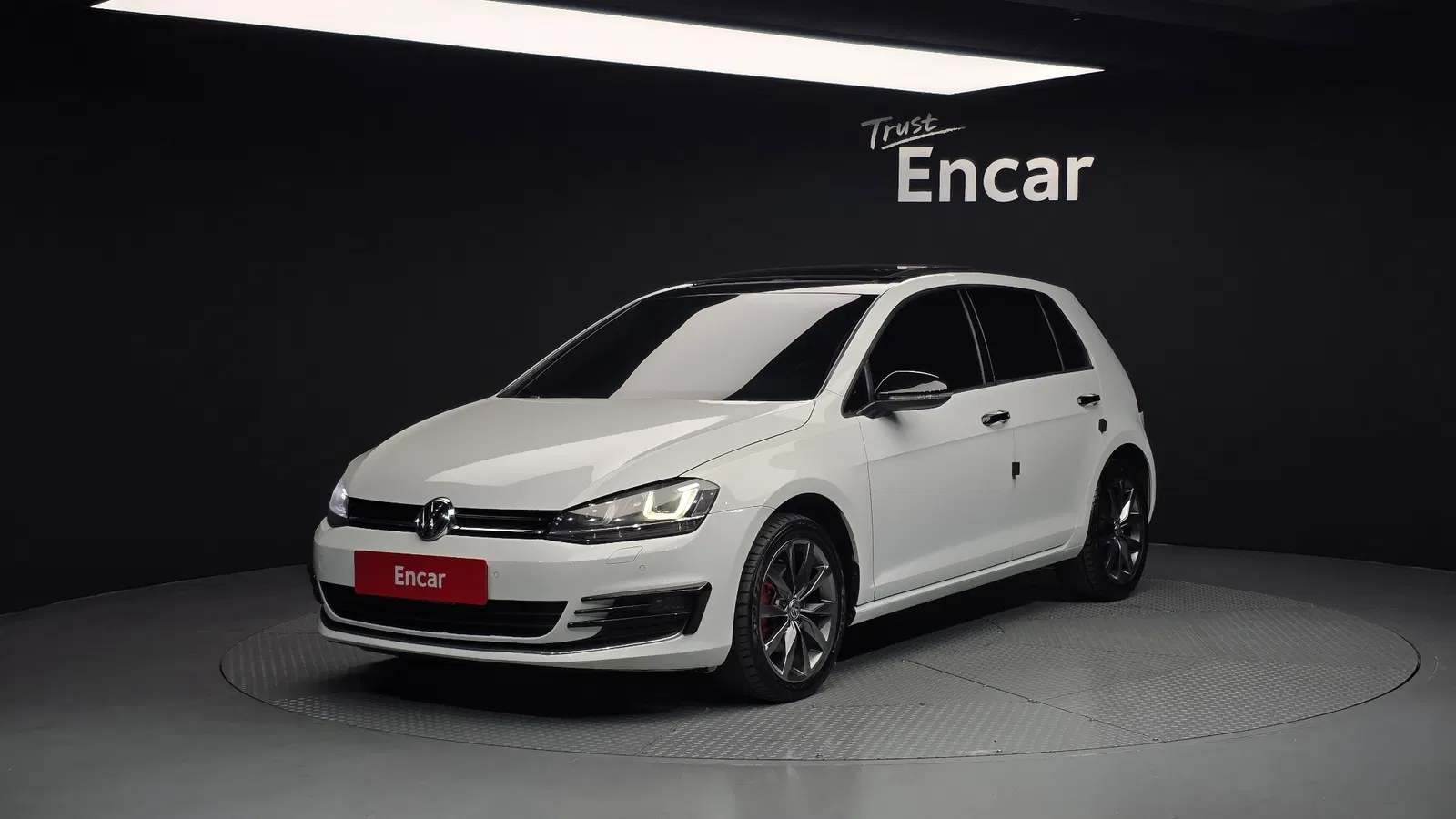 Volkswagen Golf 7e génération 2.0 TDI Premium 2016 — photo 1 sur 20
