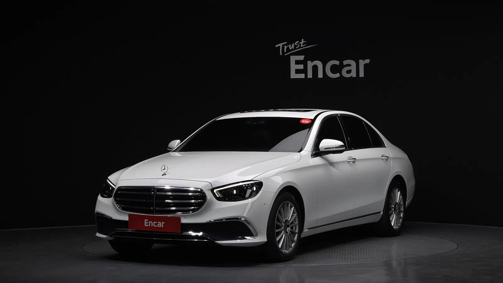 Mercedes-Benz Classe E E250 Exclusive (W213) 2022 — photo 1 sur 20