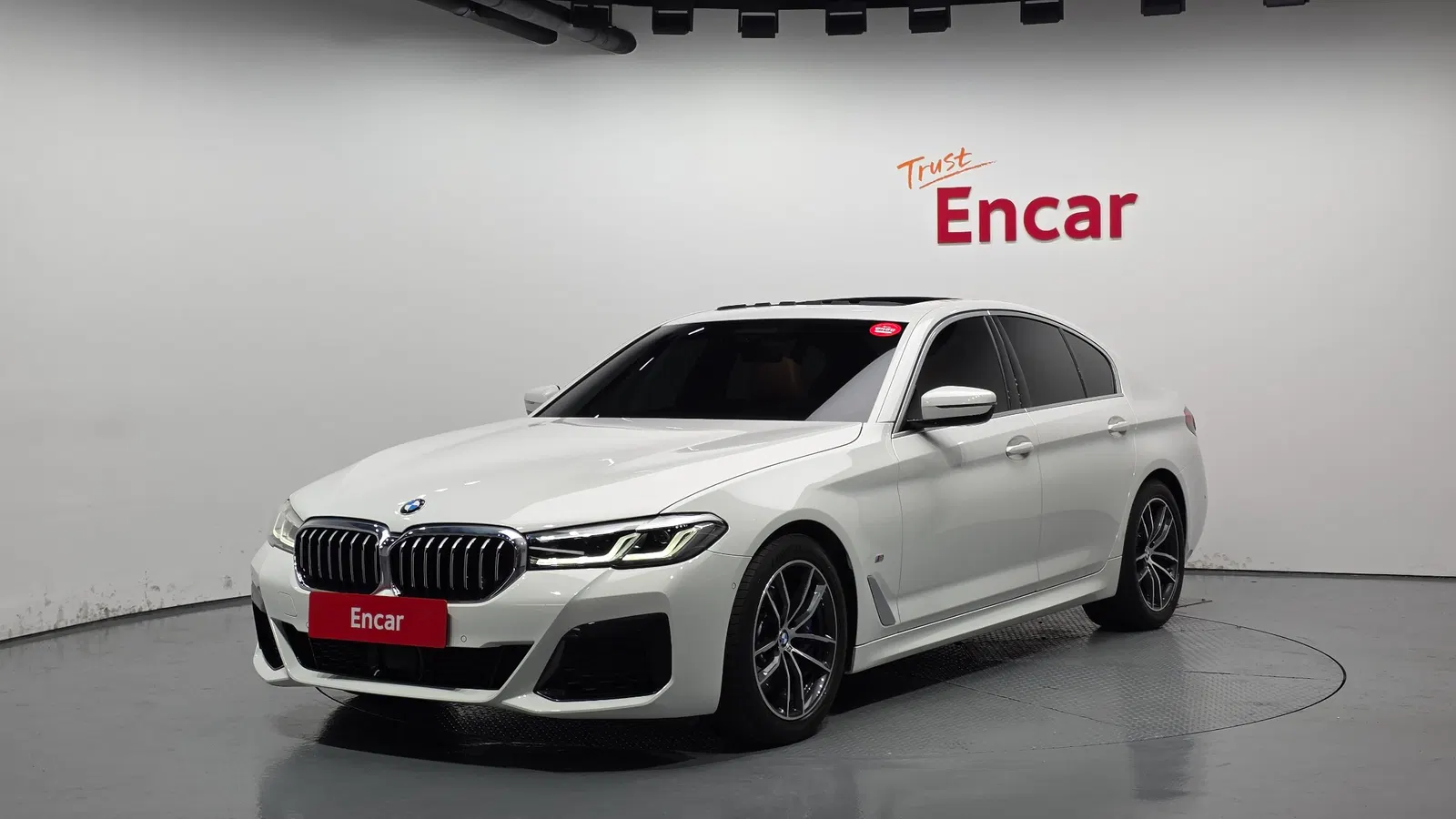BMW Série 5 (G30) 520i M Sport 2022 — photo 1 sur 20