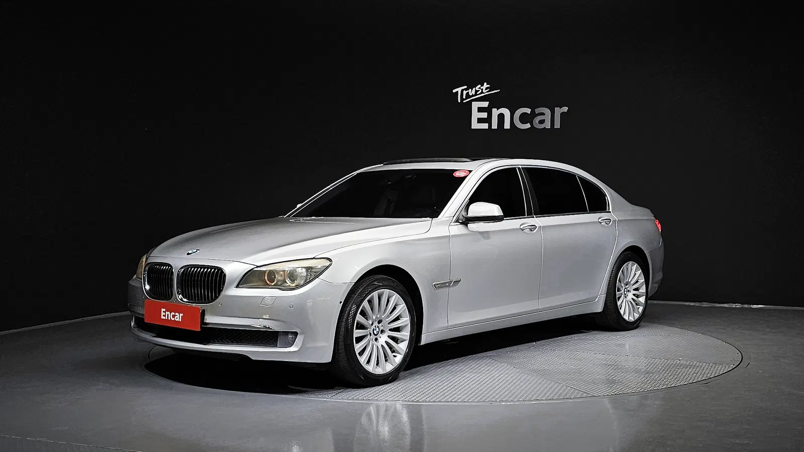 BMW Série 7 (F01) 740Li 2012 — photo 1 sur 20