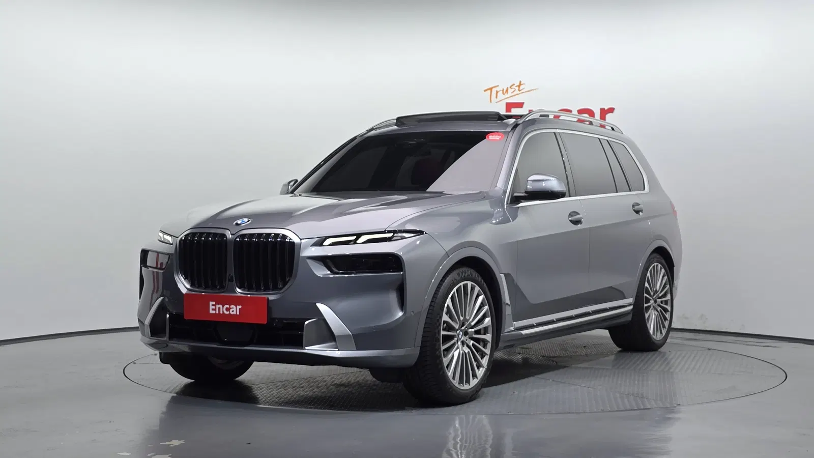 BMW X7 (G07) xDrive 40i Design Pure Excellence 6 places 2023 — photo 1 sur 20