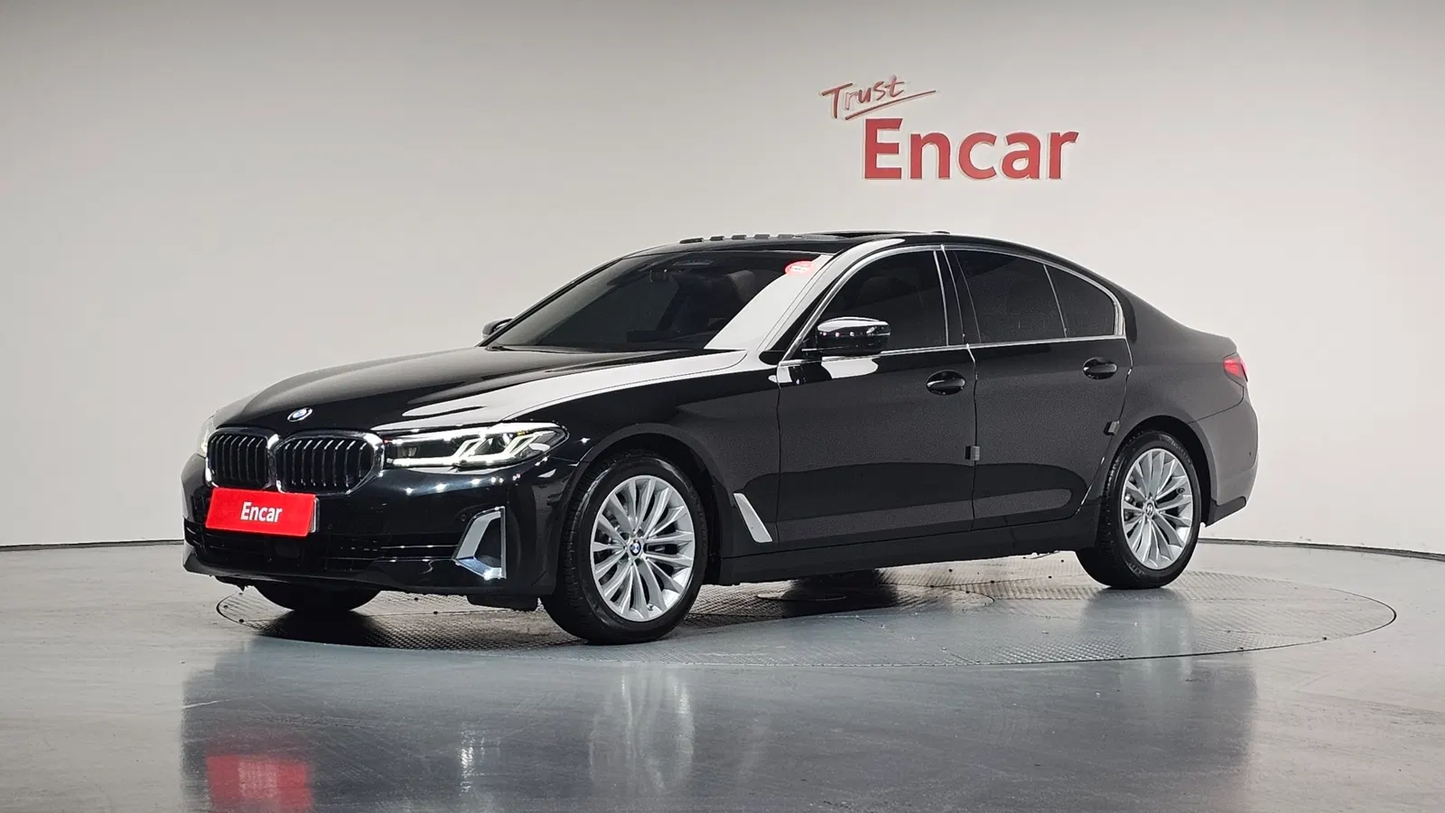 BMW Série 5 (G30) 523d xDrive Luxury 2021 — photo 1 sur 20