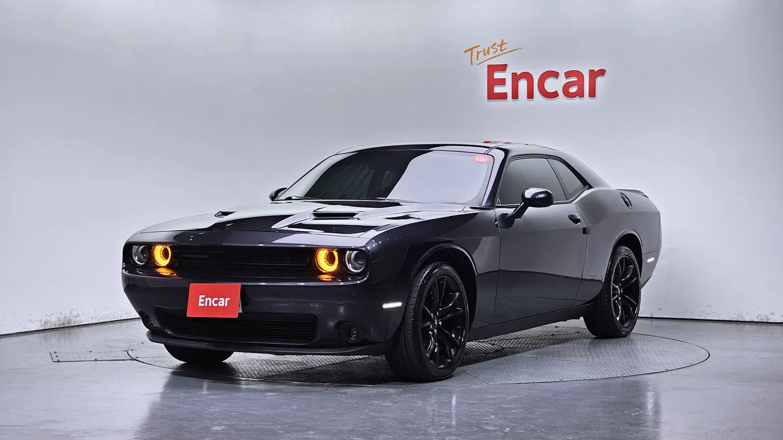 Dodge Challenger 3.6 2018 — photo 1 sur 26