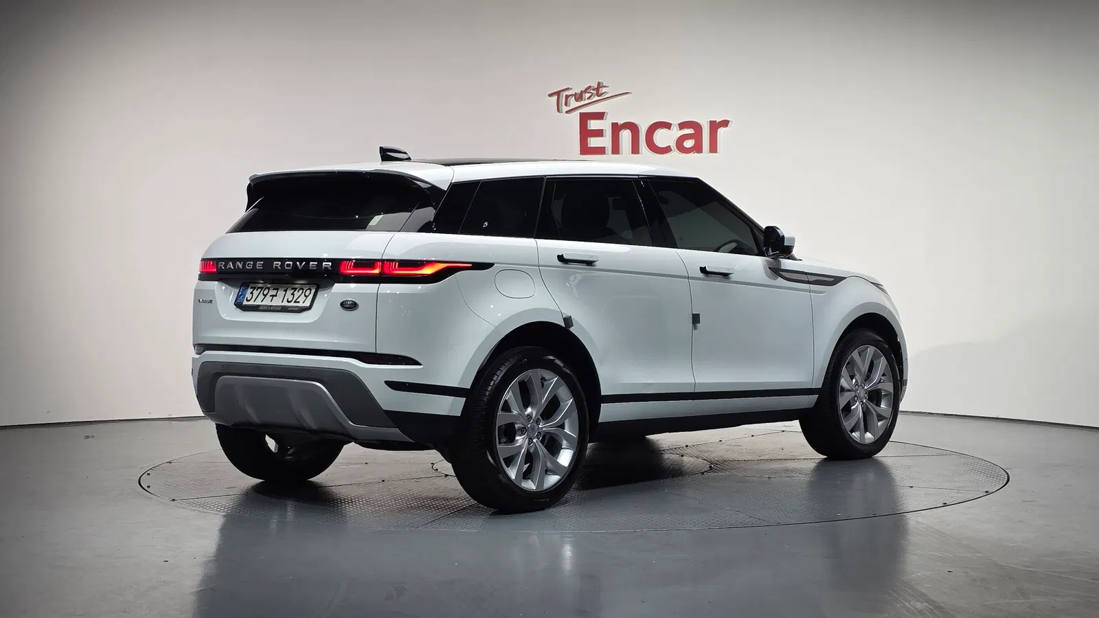 Land Rover Range Rover Evoque 2e génération P250 SE 2021 — photo 1 sur 20