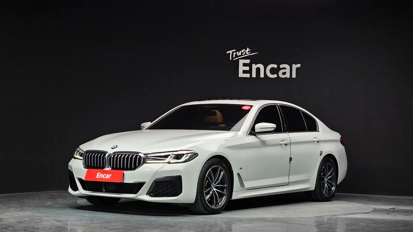 BMW Série 5 (G30) 520i M Sport 2023 — photo 1 sur 20