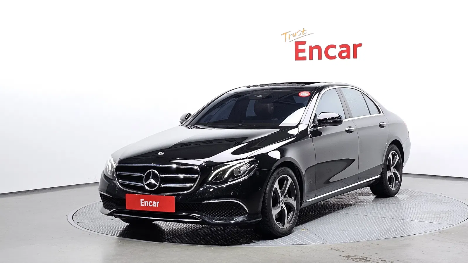 Mercedes-Benz Classe E E250 Avantgarde (W213) 2020 — photo 1 sur 20
