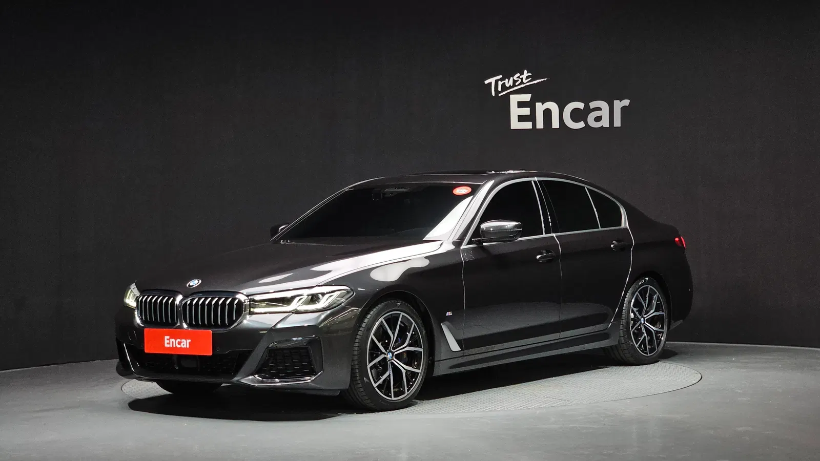 BMW Série 5 (G30) 530i M Sport 2021 — photo 1 sur 20