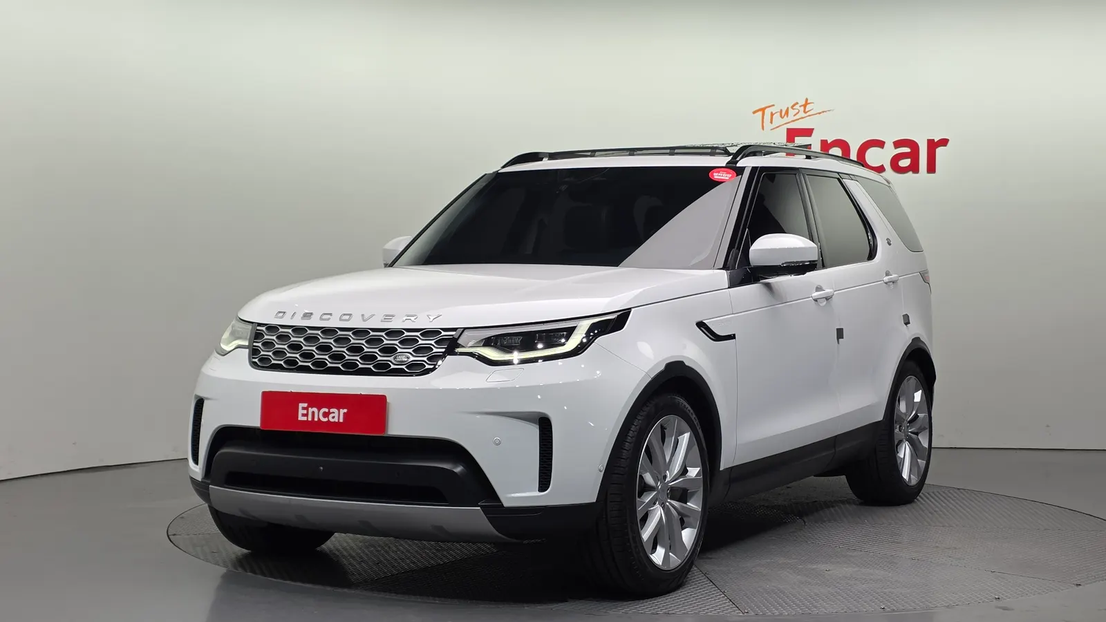 Land Rover Discovery 5 D250 SE 2023 — photo 1 sur 20