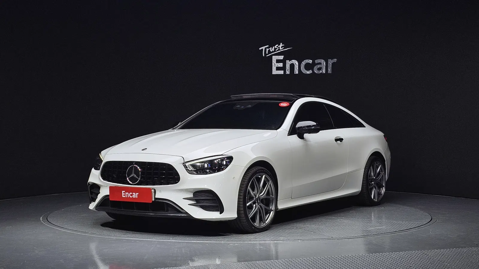 Mercedes-Benz Classe E E450 4MATIC Coupé (W213) 2021 — photo 1 sur 20