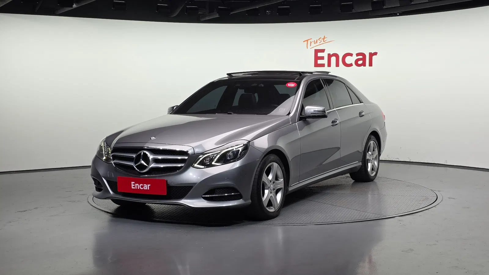 Mercedes-Benz Classe E E250 CDI 4MATIC (W212) 2014 — photo 1 sur 20