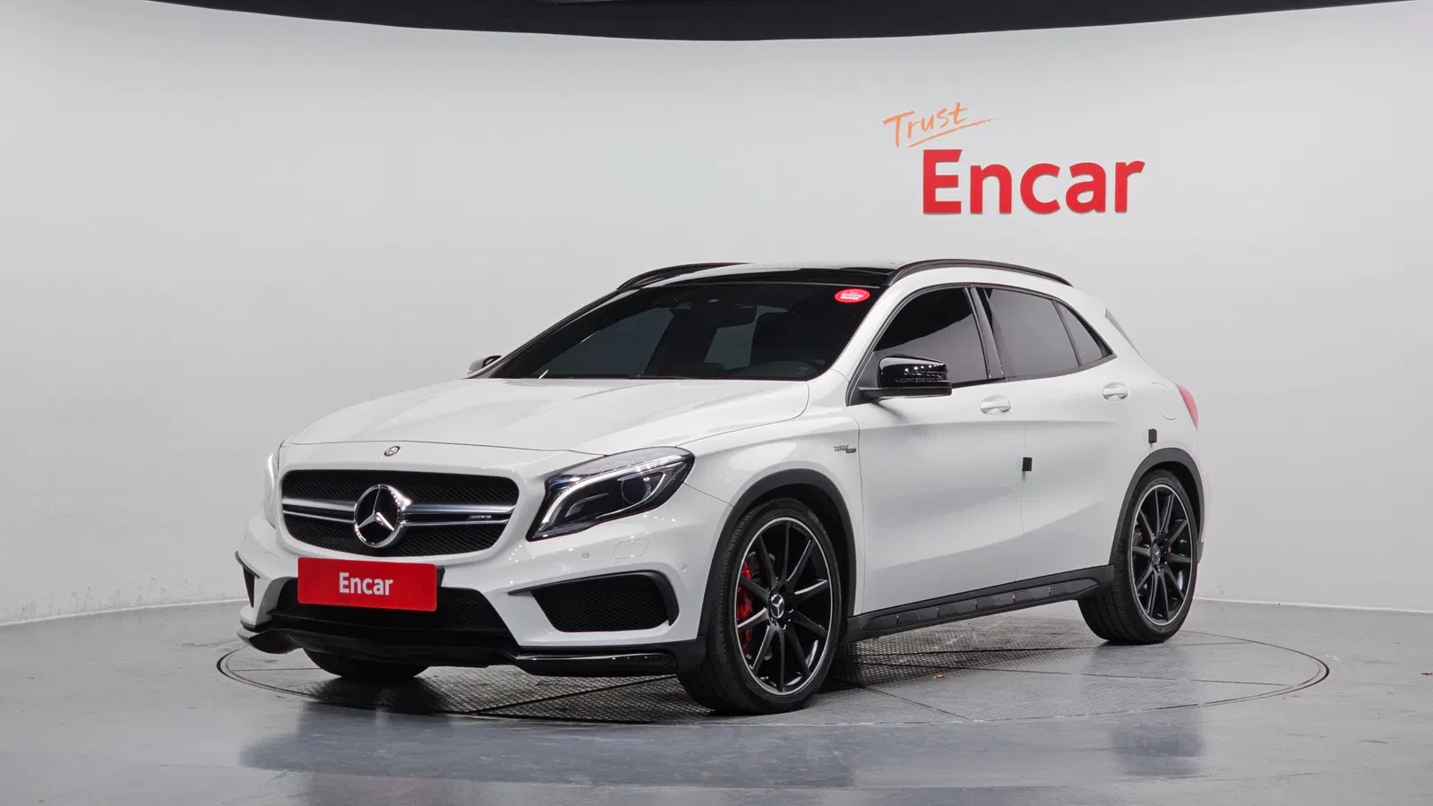 Mercedes-AMG GLA GLA45 4MATIC (X156) 2017 — photo 1 sur 26
