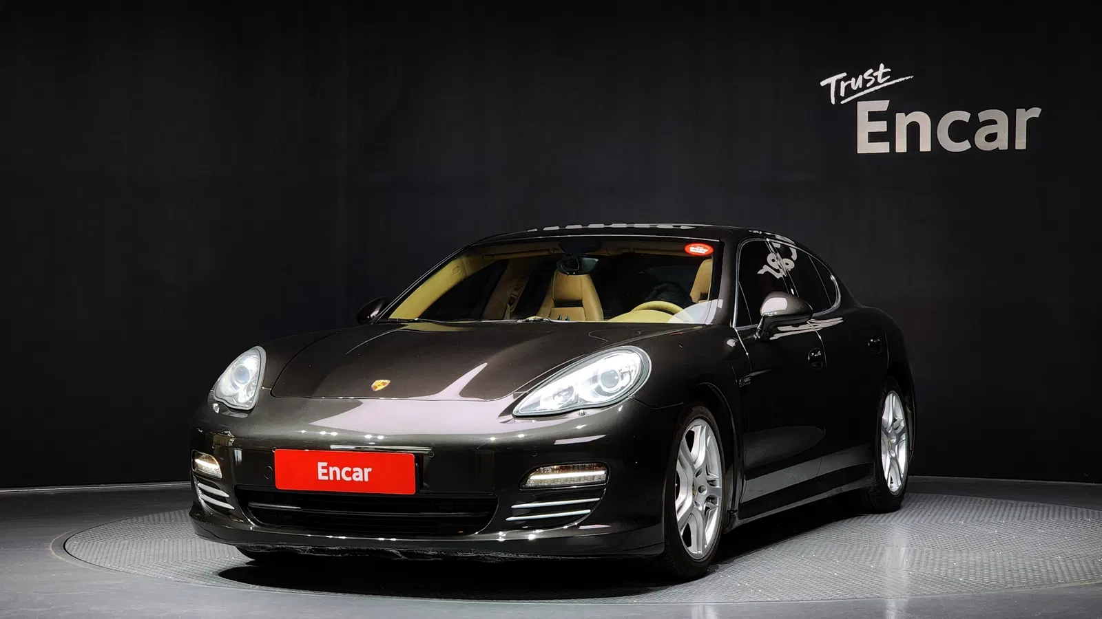 Porsche Panamera 4.8 4S 2010 — photo 1 sur 20