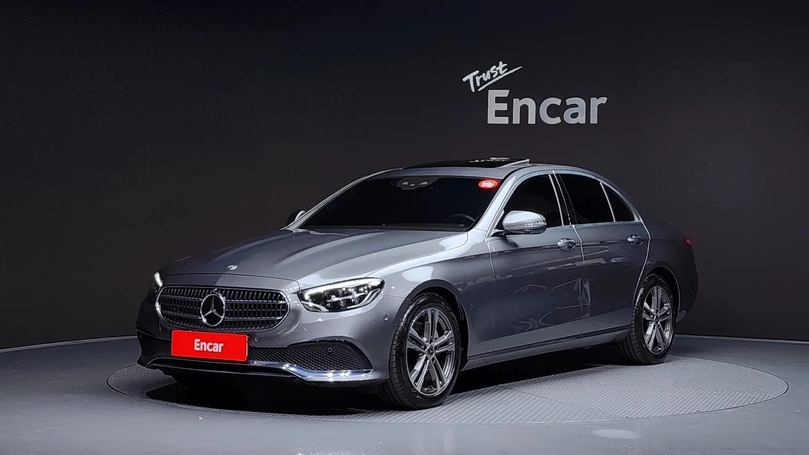 Mercedes-Benz Classe E E250 Avantgarde (W213) 2023 — photo 1 sur 20