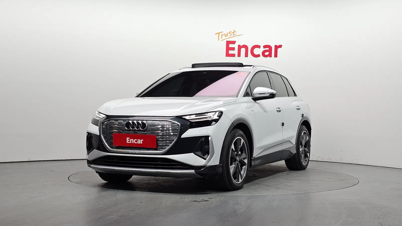 Audi Q4 e-tron (F4) 40 Premium 2022 — photo 1 sur 20