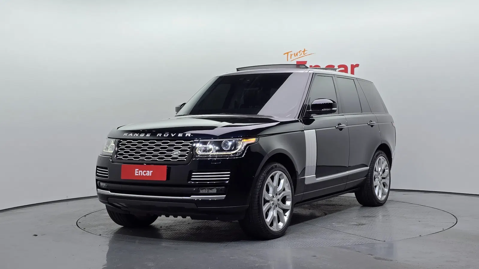 Land Rover Range Rover 4e génération 4.4 SDV8 AB Diesel 2015 — photo 1 sur 20
