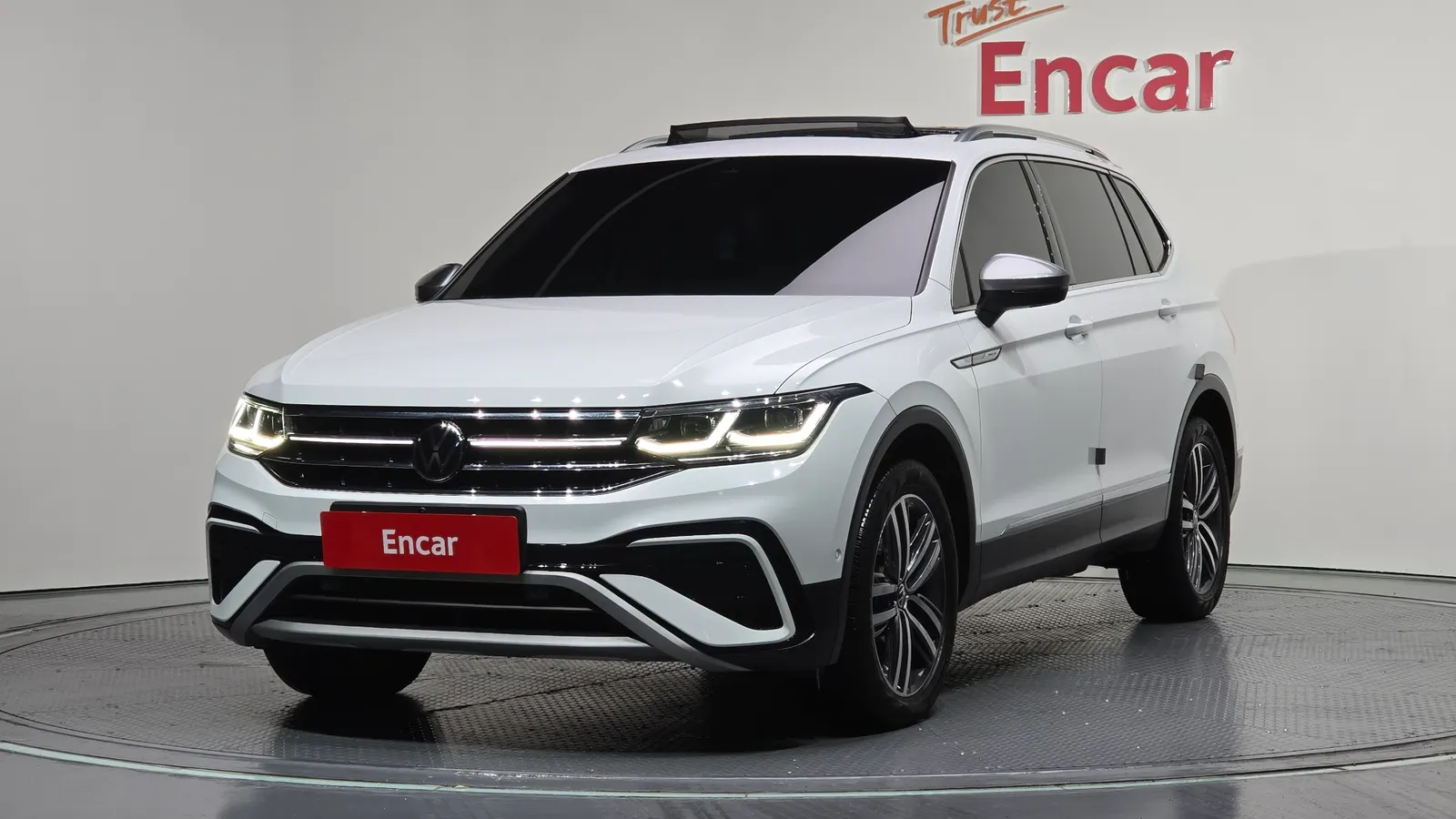 Volkswagen Tiguan Allspace 2.0 TSI Prestige 2023 — photo 1 sur 26