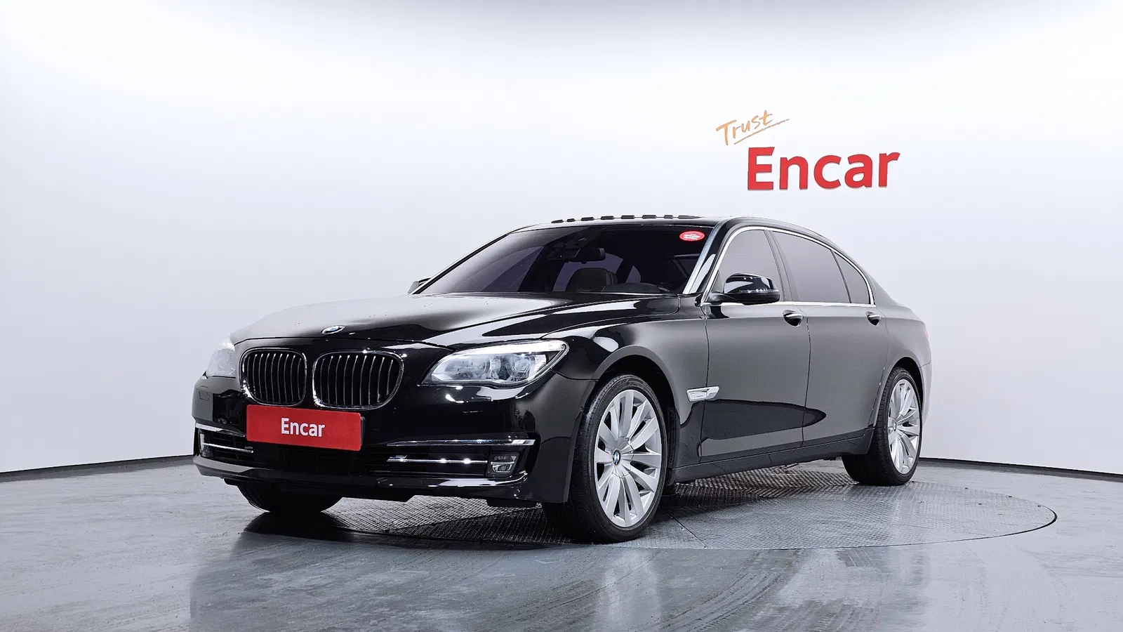 BMW Série 7 (F01) 750Ld xDrive Individual 2015 — photo 1 sur 20