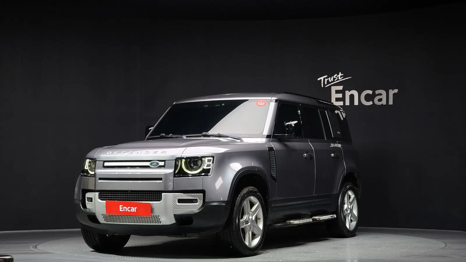 Land Rover Defender (L663) 110 D240 SE 2020 — photo 1 sur 20