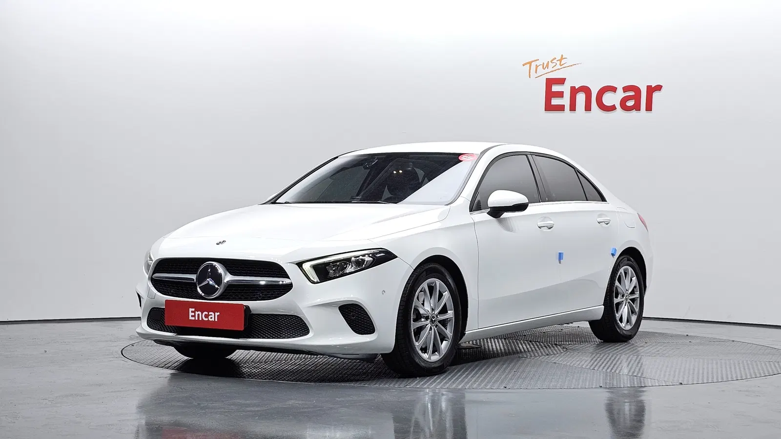 Mercedes-Benz Classe A A220 Berline (W177) 2020 — photo 1 sur 20