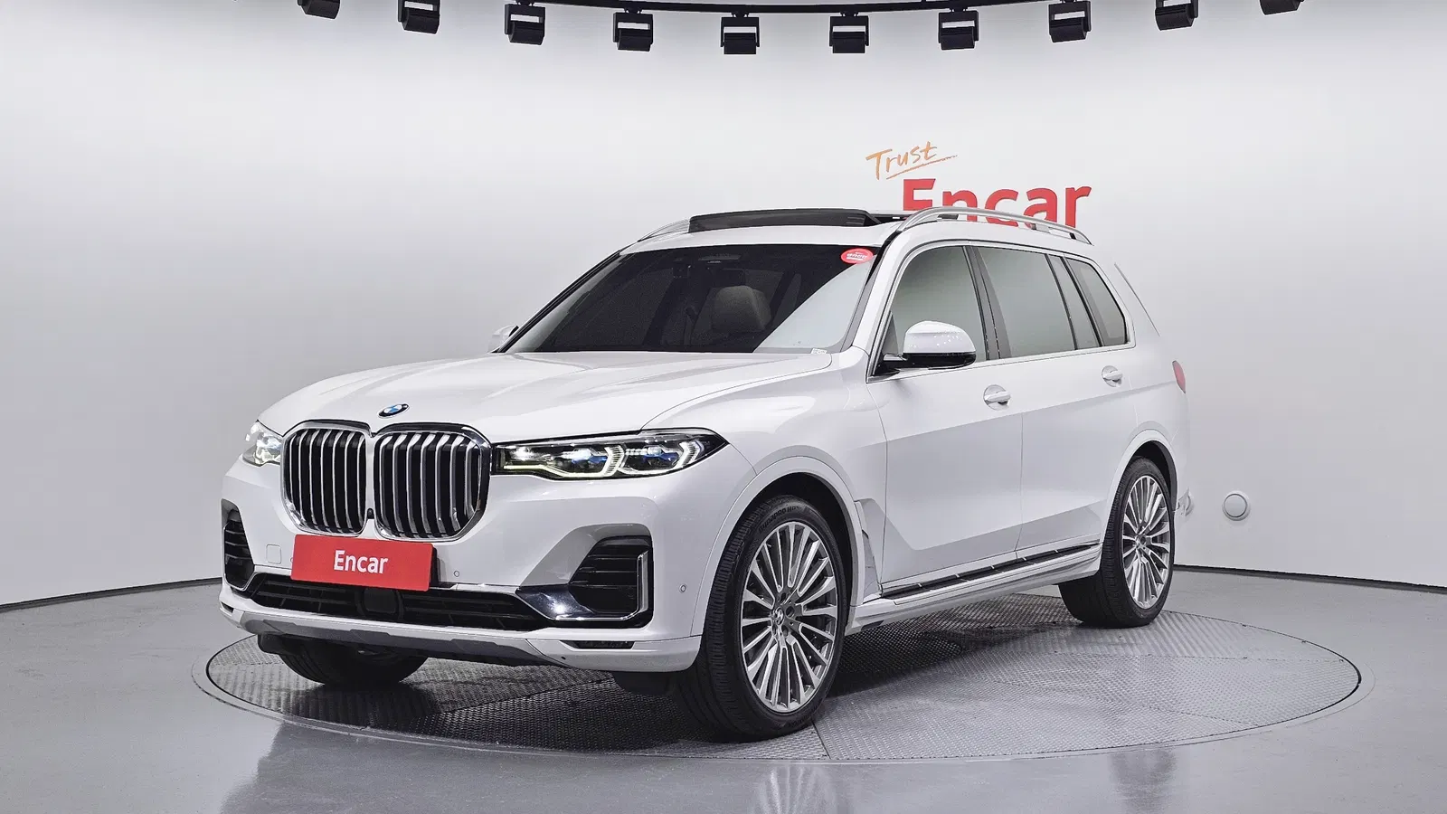 BMW X7 (G07) xDrive 40i Design Pure Excellence 7 places 2021 — photo 1 sur 20