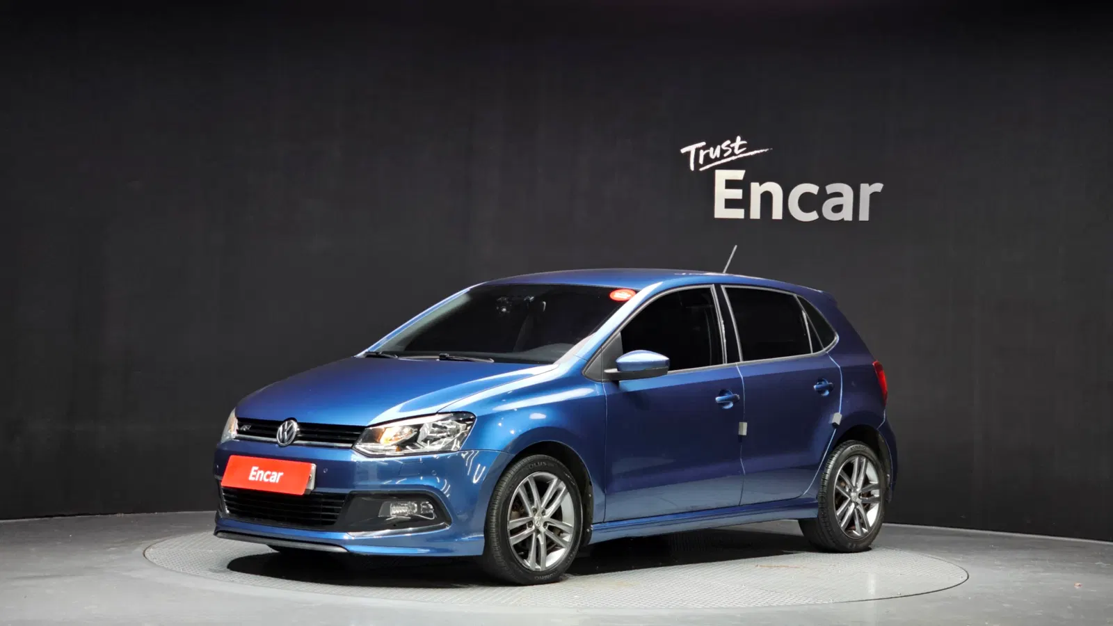 Volkswagen Polo 1.4 TDI R-Line 2015 — photo 1 sur 20