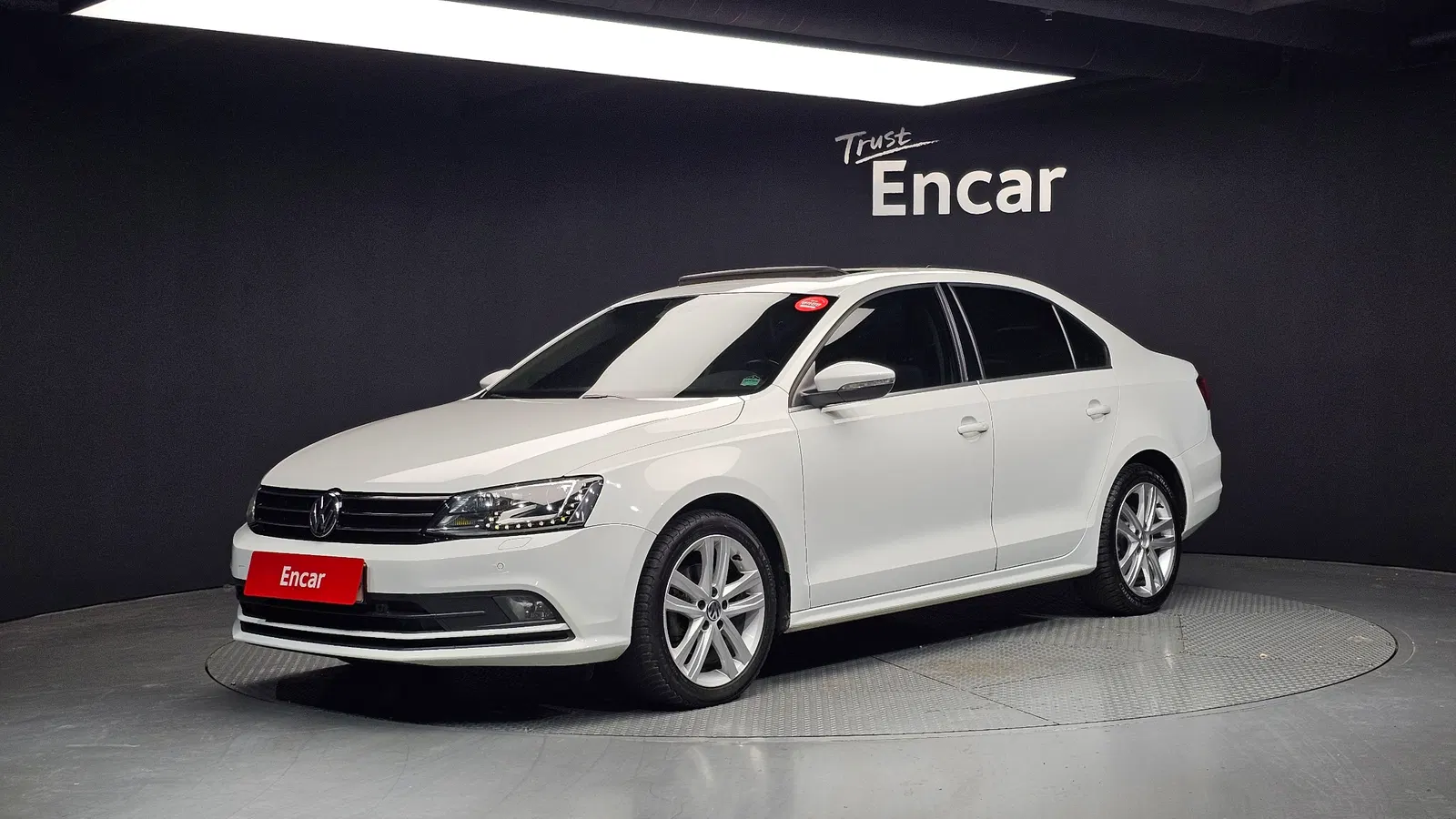 Volkswagen Jetta 2.0 TDI BlueMotion Premium 2015 — photo 1 sur 20