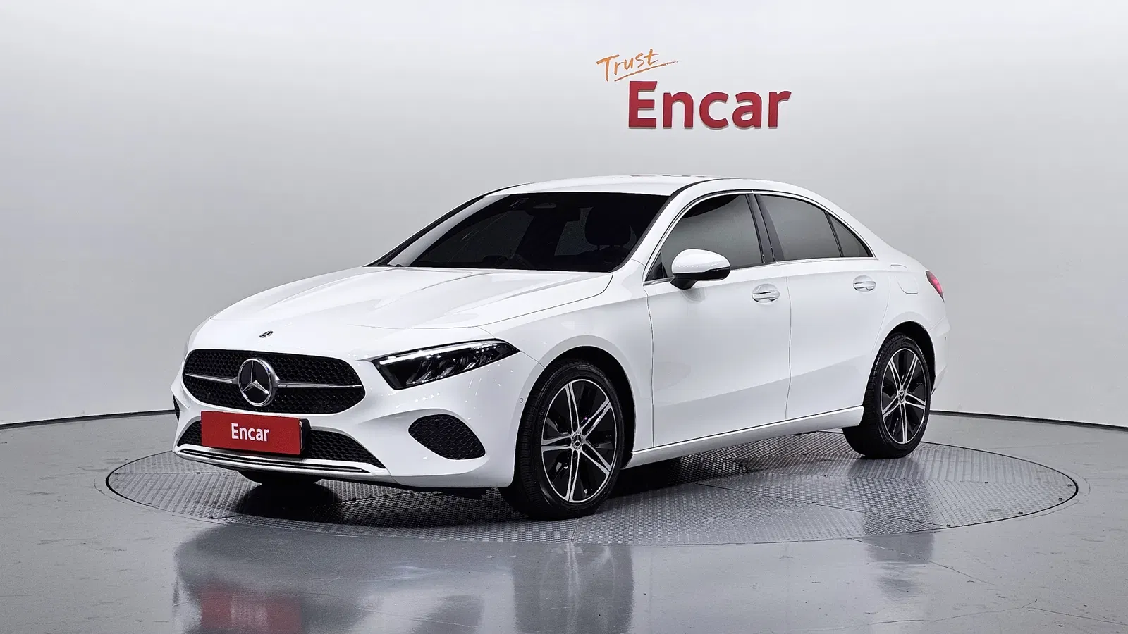 Mercedes-Benz Classe A A220 Berline (W177) 2024 — photo 1 sur 20