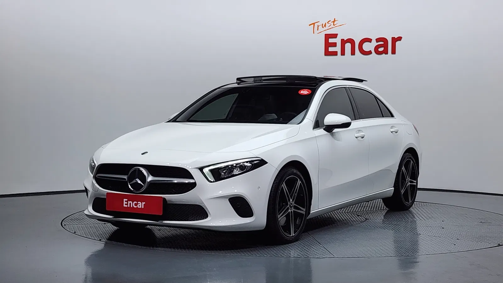 Mercedes-Benz Classe A A250 4MATIC Berline (W177) 2020 — photo 1 sur 20