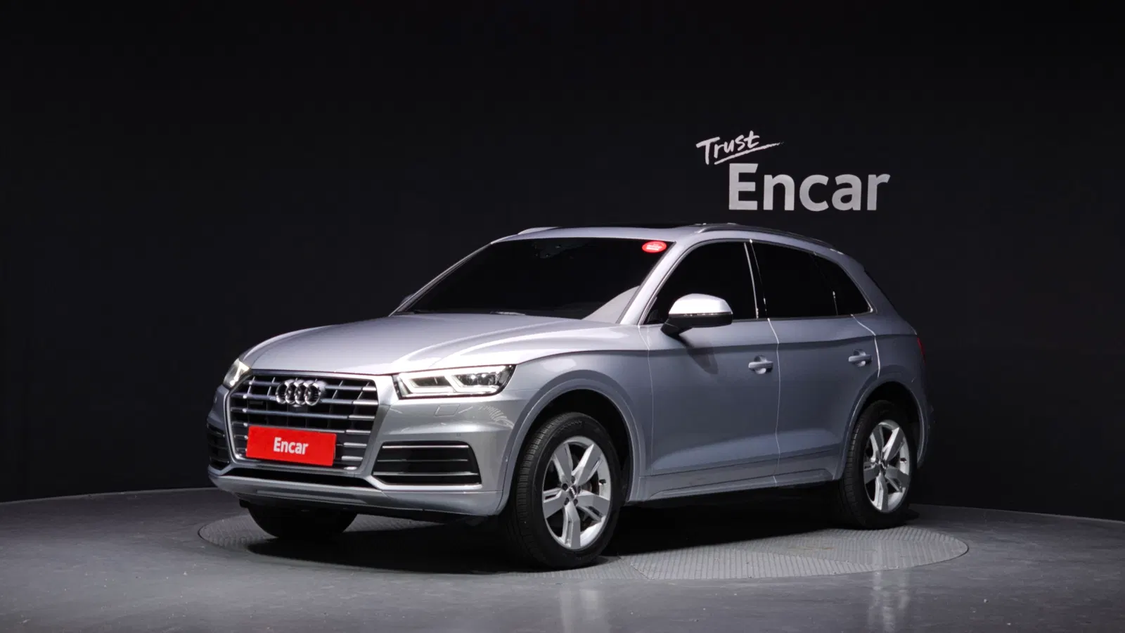 Audi Q5 (FY) 45 TFSI Quattro Premium 2020 — photo 1 sur 20