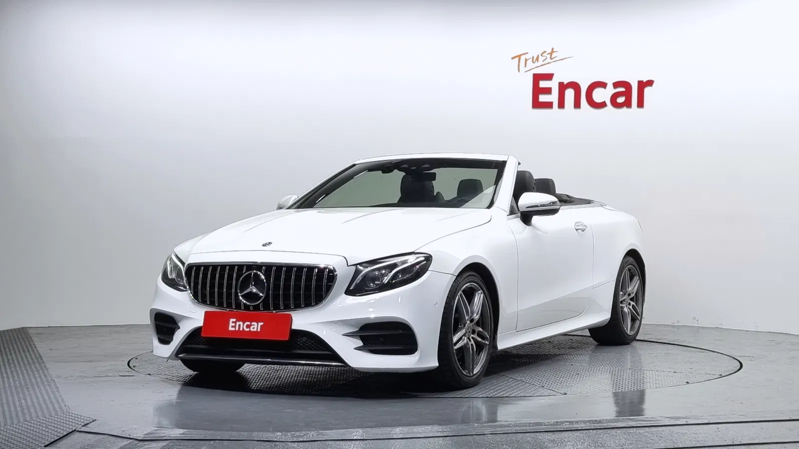 Mercedes-Benz Classe E E220d Cabriolet (W213) 2018 — photo 1 sur 20