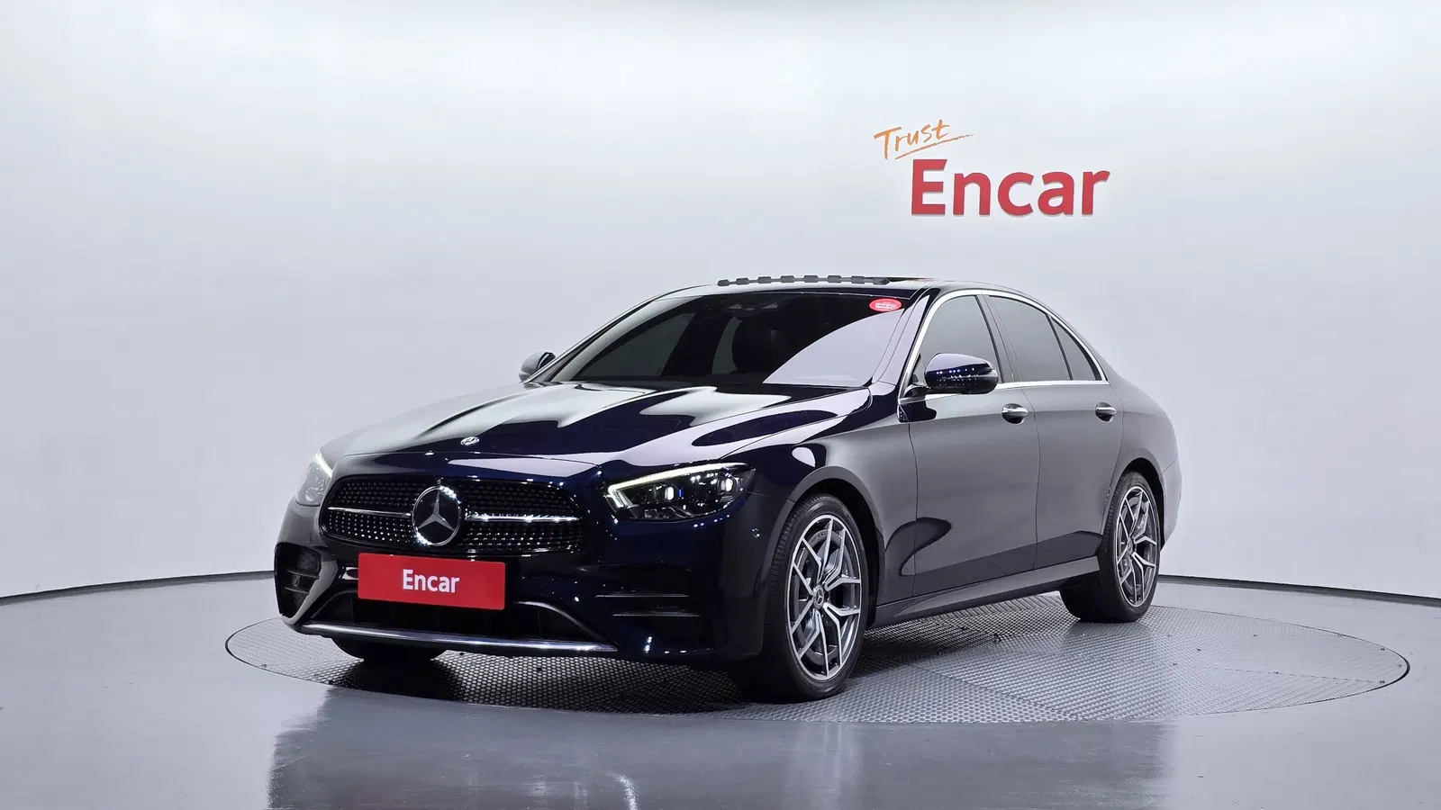 Mercedes-Benz Classe E AMG Line · E220d 4MATIC (W213) 2021 — photo 1 sur 20