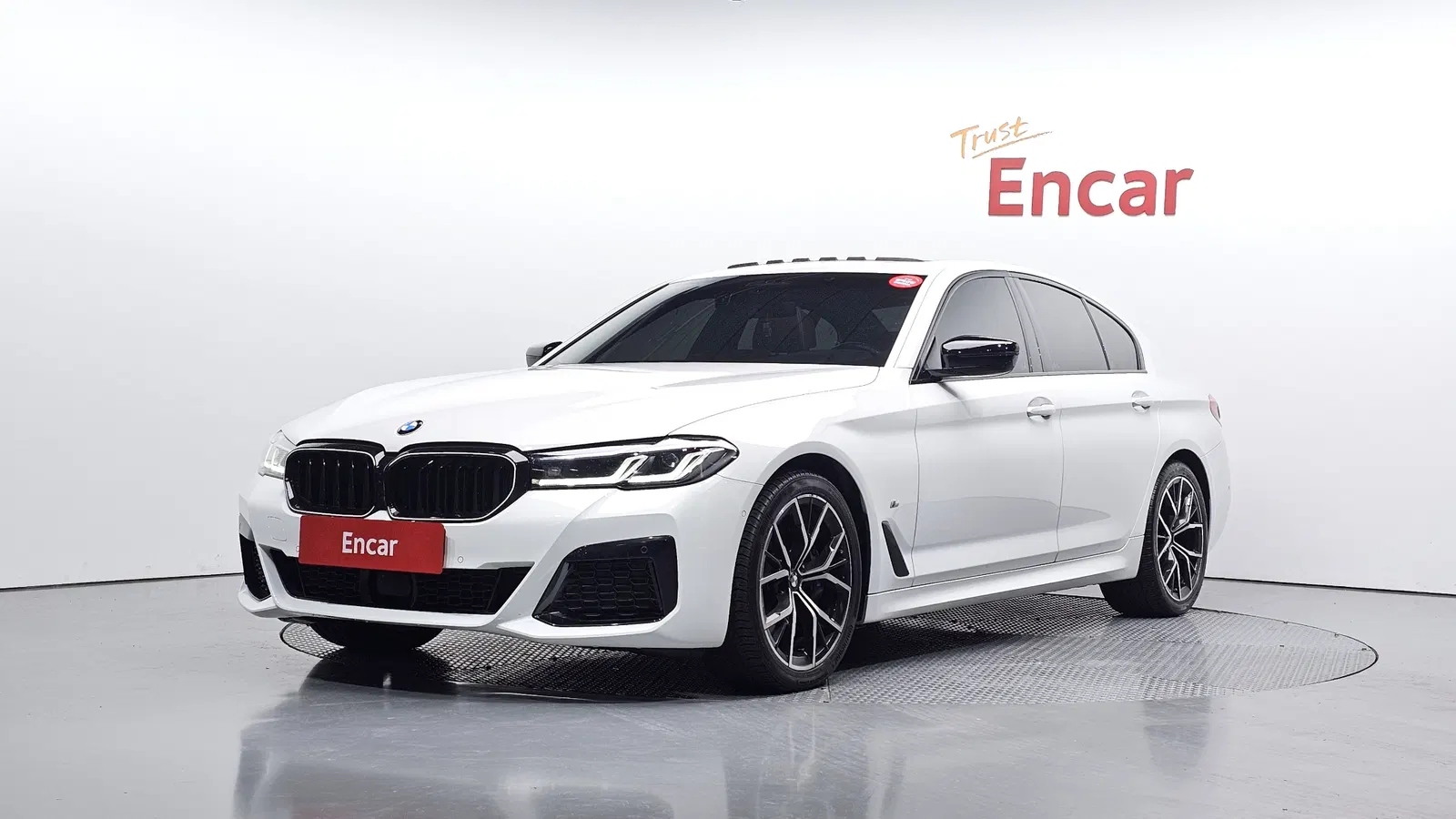 BMW Série 5 (G30) 530i xDrive M Sport 2023 — photo 1 sur 26