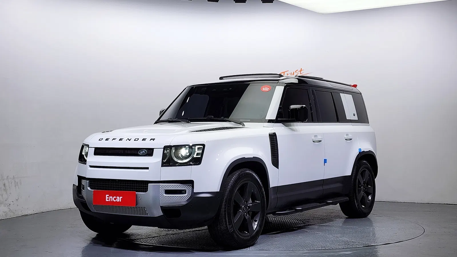 Land Rover Defender (L663) 110 D300 HSE 2022 — photo 1 sur 20