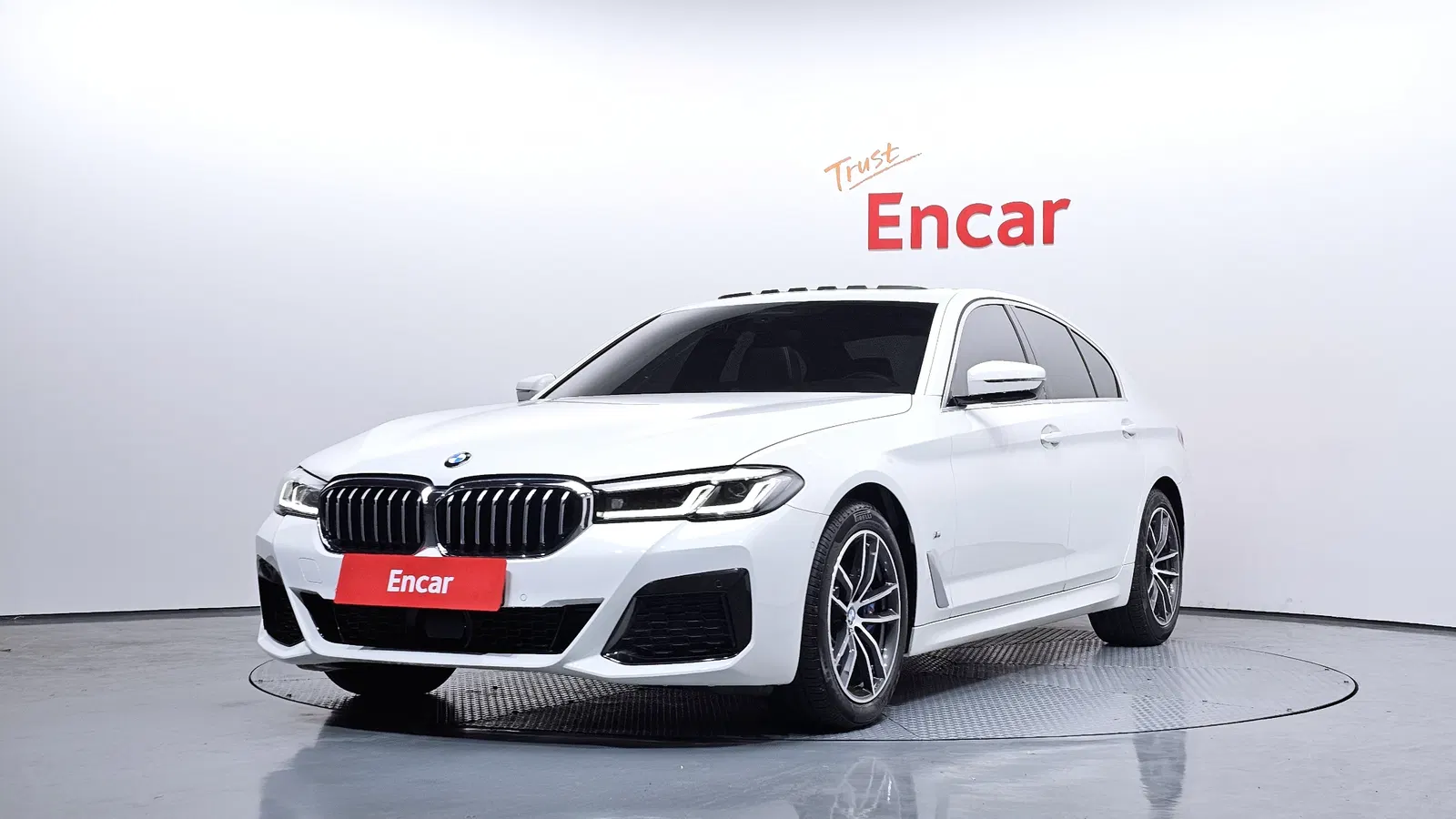 BMW Série 5 (G30) 523d M Sport 2022 — photo 1 sur 20