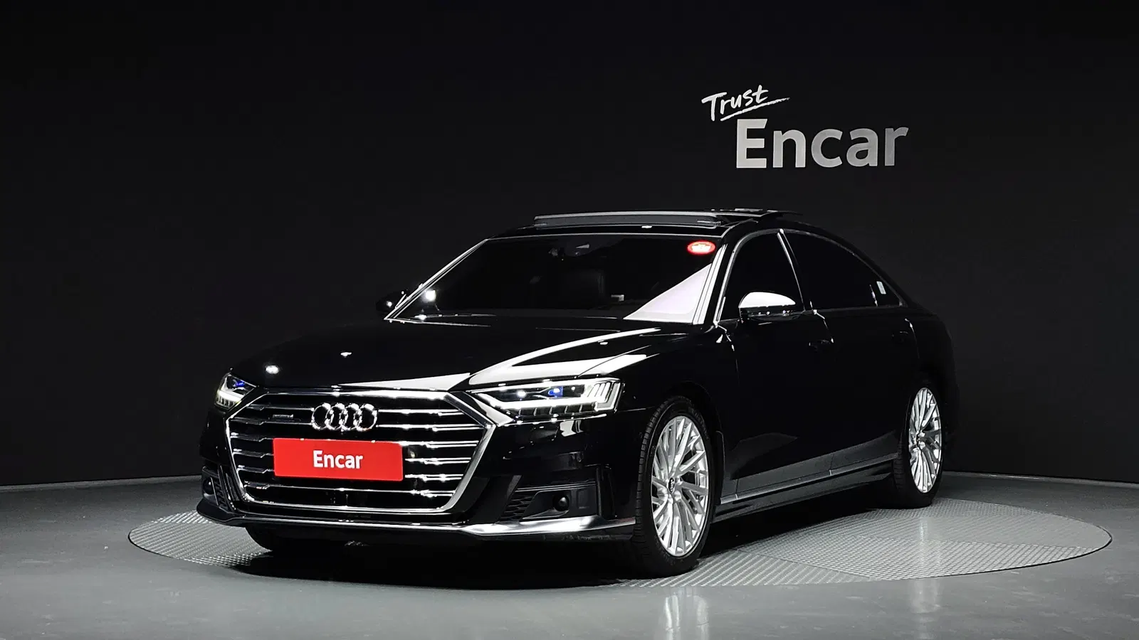 Audi A8 (D5) 55 TFSI Quattro LWB 2020 — photo 1 sur 20